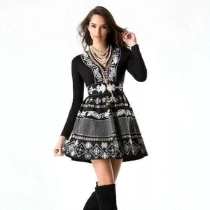 HP🎉 Bebe Embroidered Traditional Style Dress